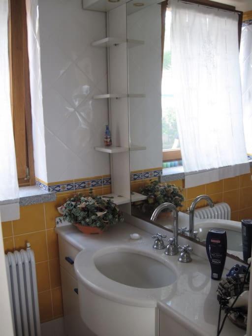 Villa Mit Whirlpool Und Phantastischer Aussicht Capoliveri  Exterior foto